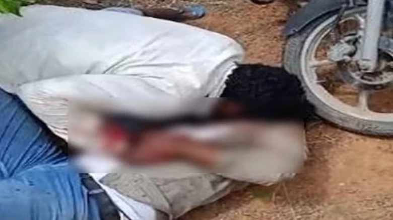 Man attempt to drink blood after slitting throat of another suspecting him of having affair with wife