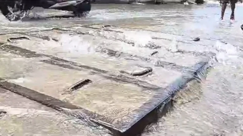 Guwahati: Another Water Pipe Burst causes menace at Zoo Road
