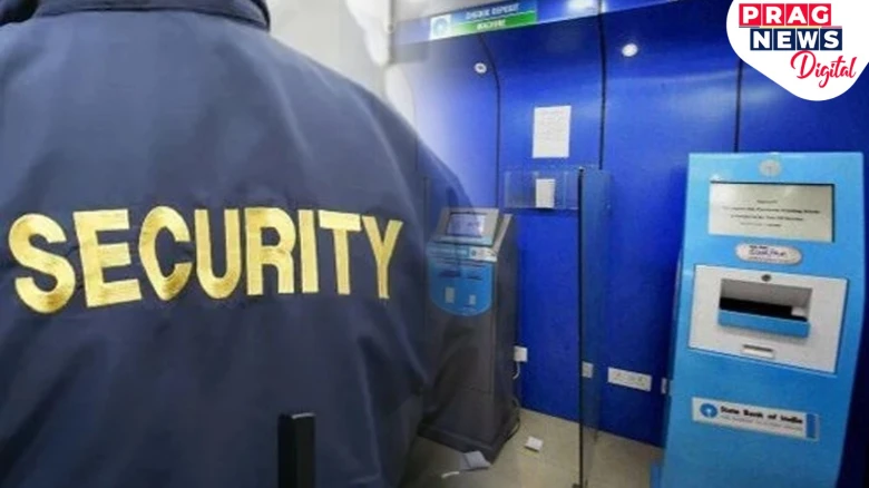 Woman slaps and hits ATM guard with slippers for calling her 'aunty'