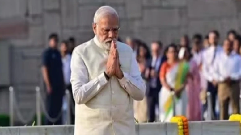 PM Modi, LS Speaker OM Birla, Congress President Kharge pay tribute to Mahatma Gandhi at Rajghat