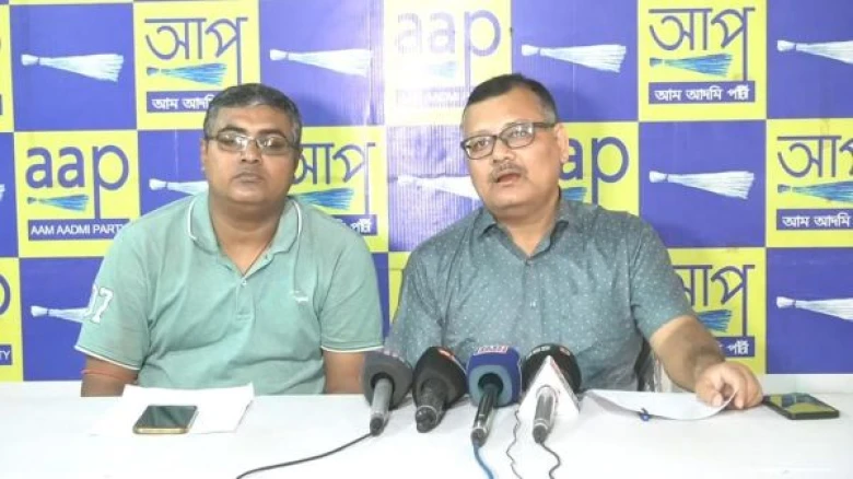 AAP accuses BJP’s Topon Kumar Gogoi of distributing money to voters, lodges complaint