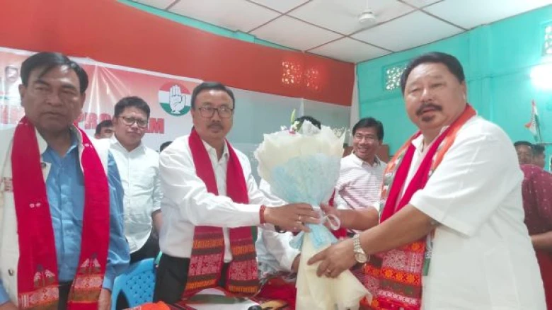 Senior BJP Leader Pradeep Rangpi and hundreds of others join Congress in Karbi Hills