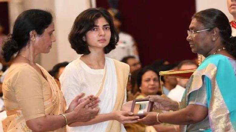 NCW urges Delhi Police to take action against man for making lewd comment on Kirti Chakra awardee's widow