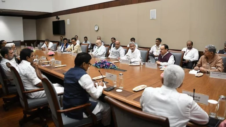 From anti-India sentiment to evacuation, External Affairs Minister briefs MPs on Bangladesh crisis