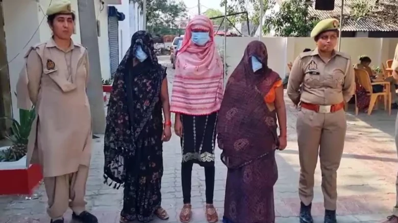 দৰাক লুটা তিনিজনী ডকাইত কইনাক গ্ৰেপ্তাৰ